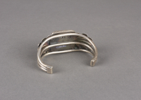 Navajo%20artist%2C%20%3Cb%3E%3Ci%3E%20Bracelet%3C%2Fi%3E%3C%2Fb%3E%2C%20ca.%201940%2C%20turquoise%20and%20silver%2C%20The%20Elizabeth%20Cole%20Butler%20Collection%2C%20no%20known%20copyright%20restrictions%2C%202013.38.14